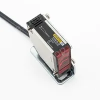 Retroreflective photoelectric switch E3JK-DS70M1 12-24VDC 5 wires Sensing distance 70cm