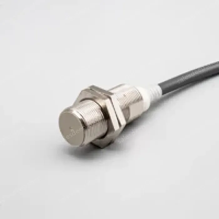 M18 Shield Inductive proximity switch E2E-X5F2-Z 2M